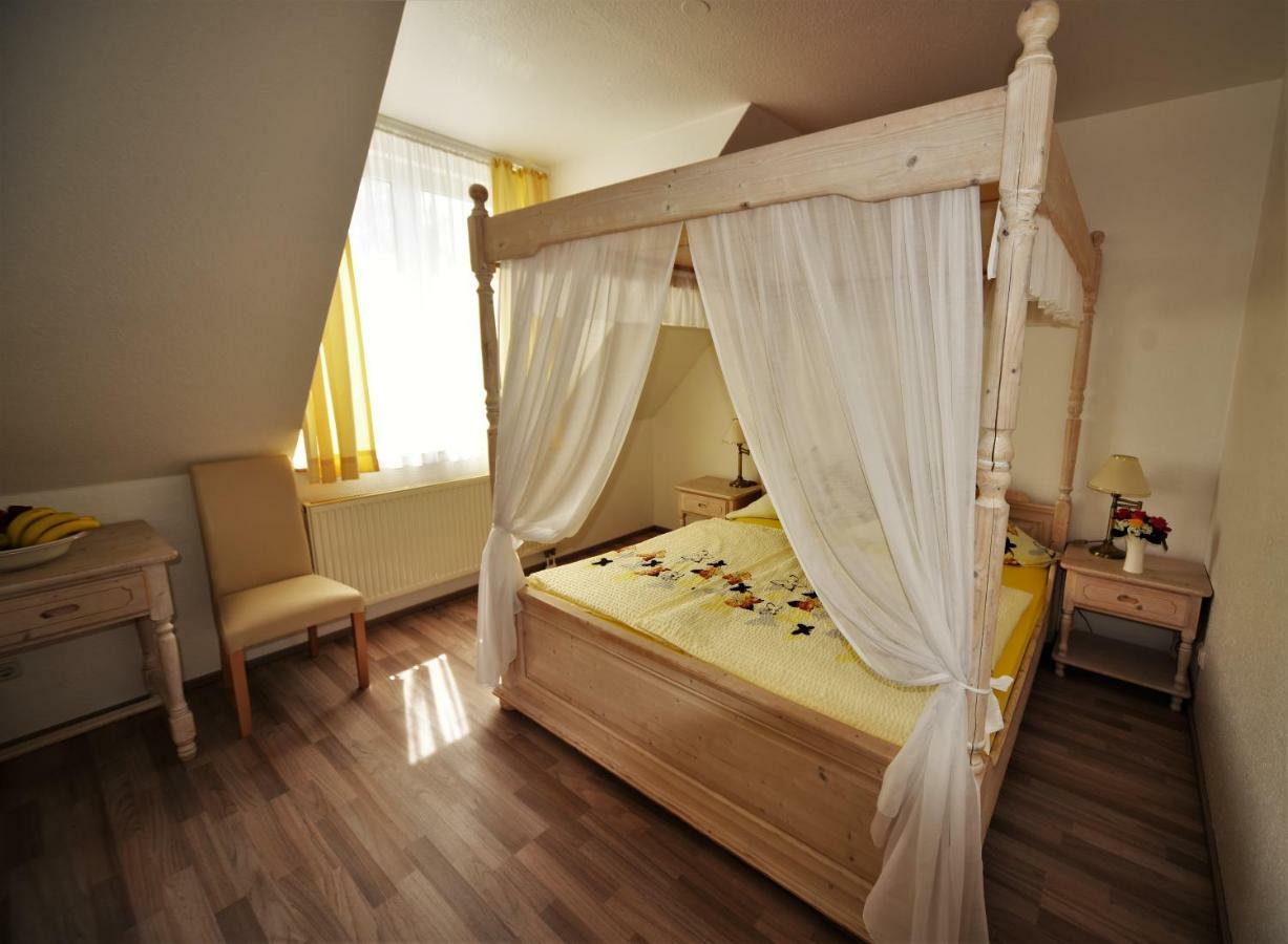 Hotel Restaurant Normandie Шильдов Экстерьер фото